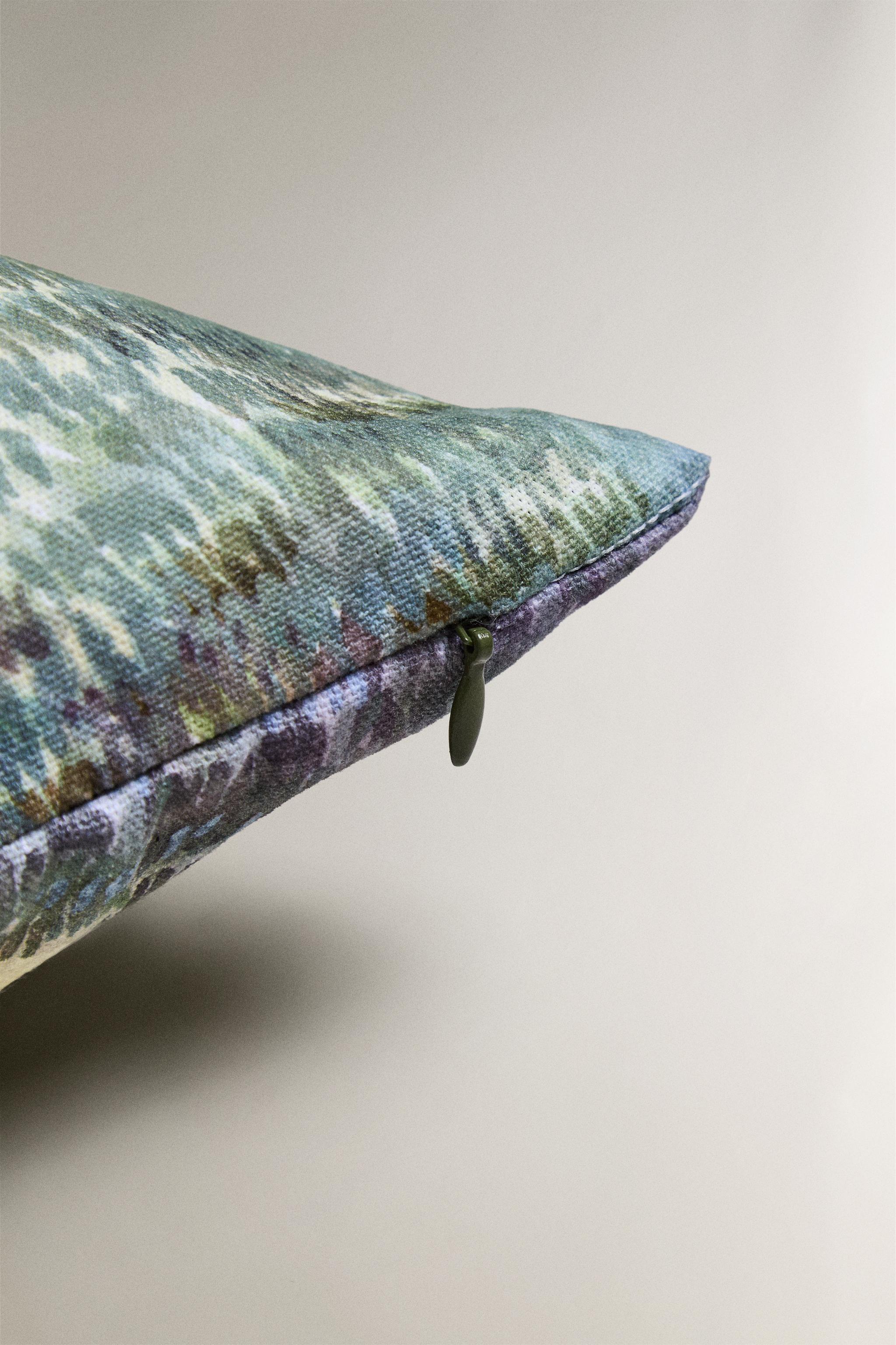 PROVENCAL HOUSE THROW PILLOW COVER